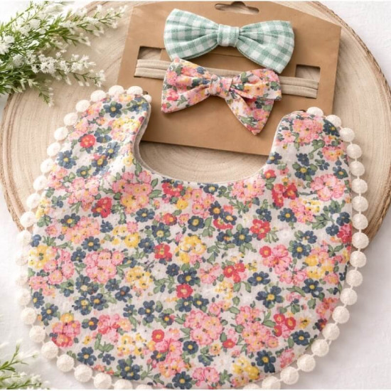 Personalised Floral Bib Set Personalised Floral Bib Set