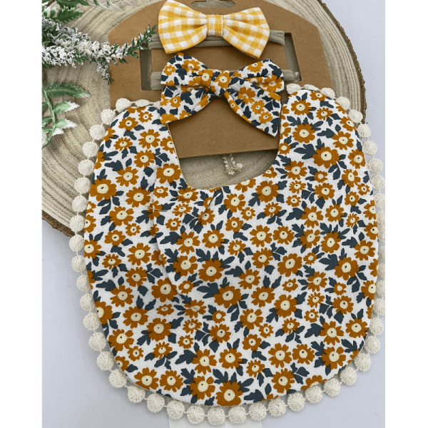 Floral Bib 1